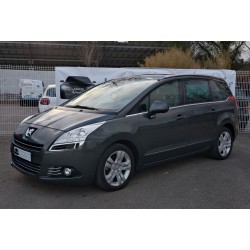 PEUGEOT 5008 1.6 THP 16V...