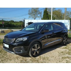 PEUGEOT 5008 II Essence...