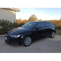 AUDI A3 Sportback III 1.6 TDi 110CH Ultra Business Line Noir Métal