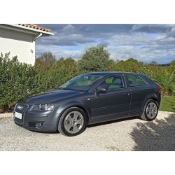AUDI A3 II 2.0 TDi 140CH Ambition 3 Portes Gris Métal